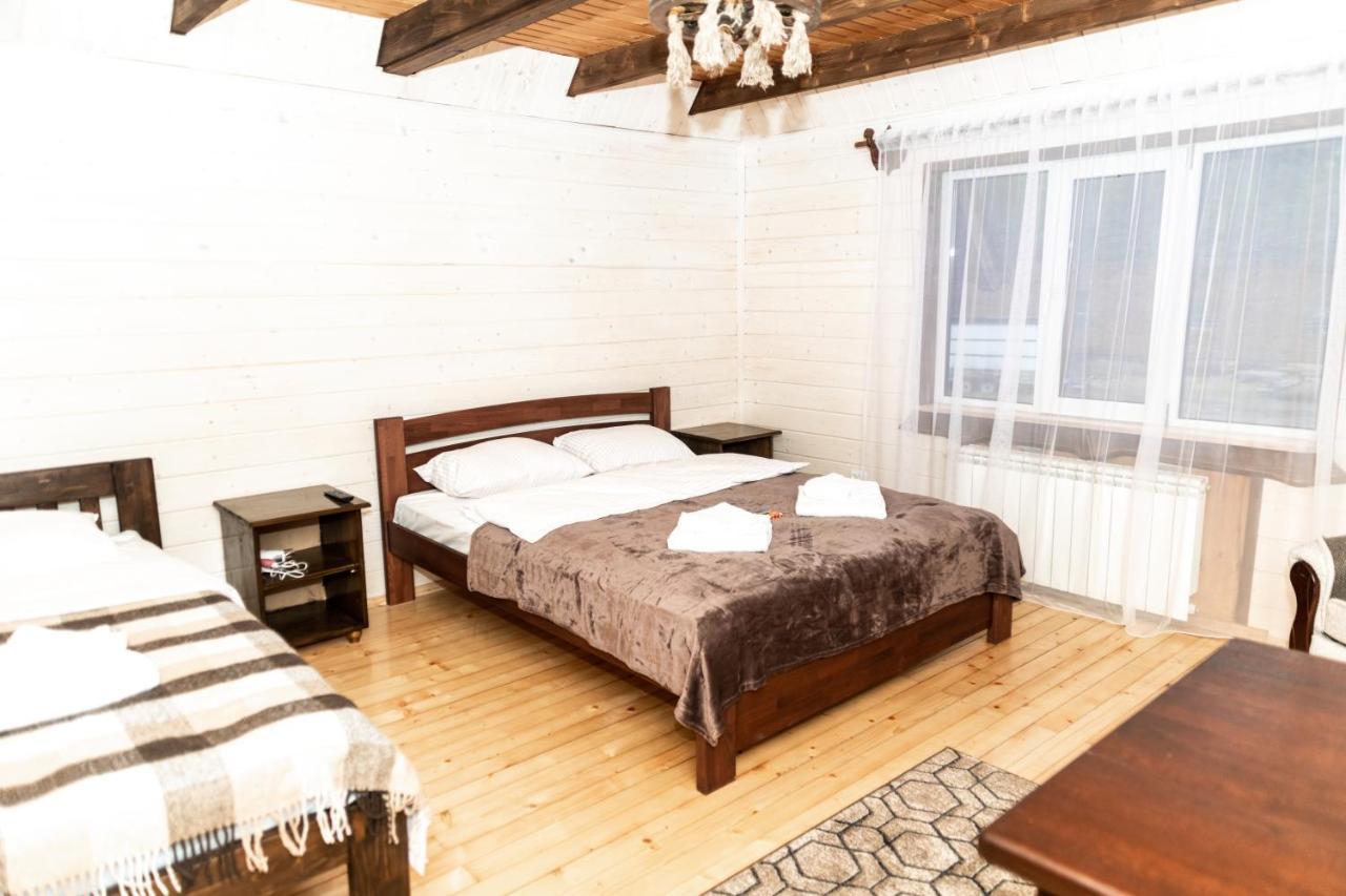 Wood House Hotel Pilipets ภายนอก รูปภาพ