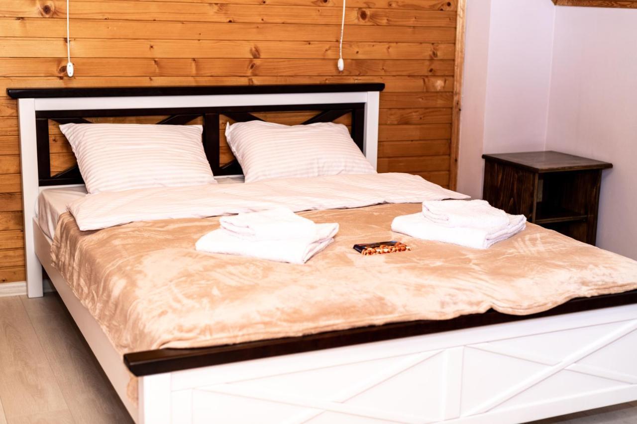 Wood House Hotel Pilipets ภายนอก รูปภาพ