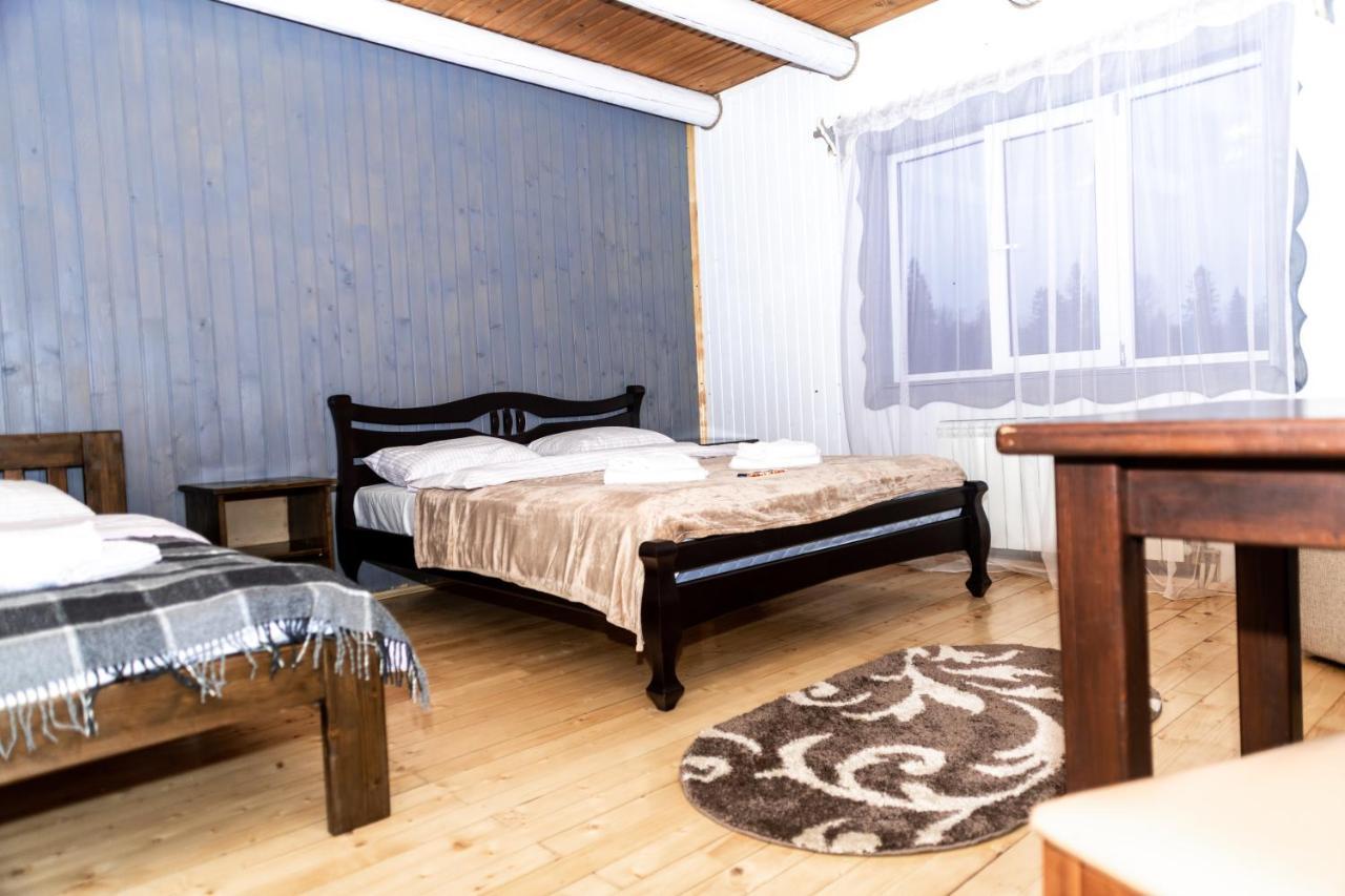Wood House Hotel Pilipets ภายนอก รูปภาพ