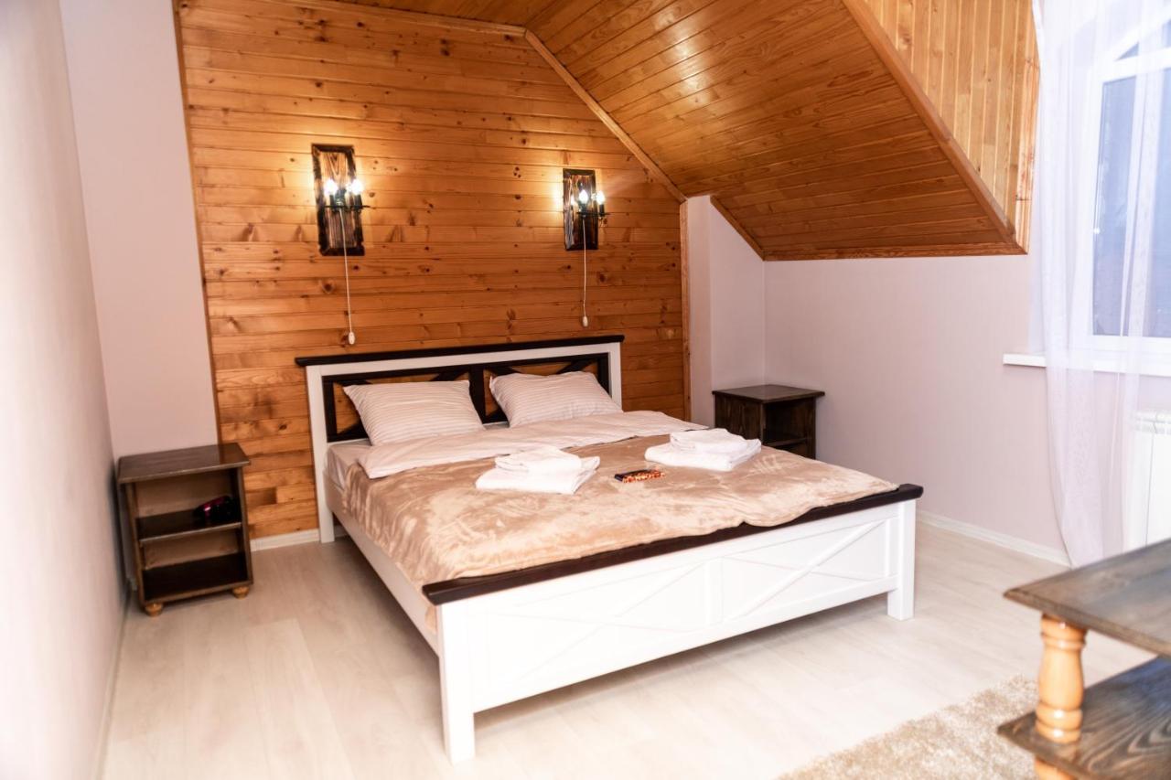 Wood House Hotel Pilipets ภายนอก รูปภาพ