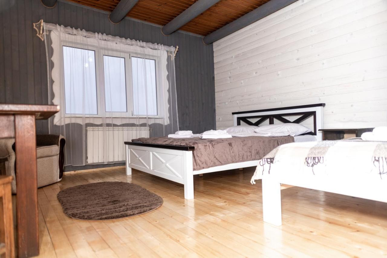 Wood House Hotel Pilipets ภายนอก รูปภาพ